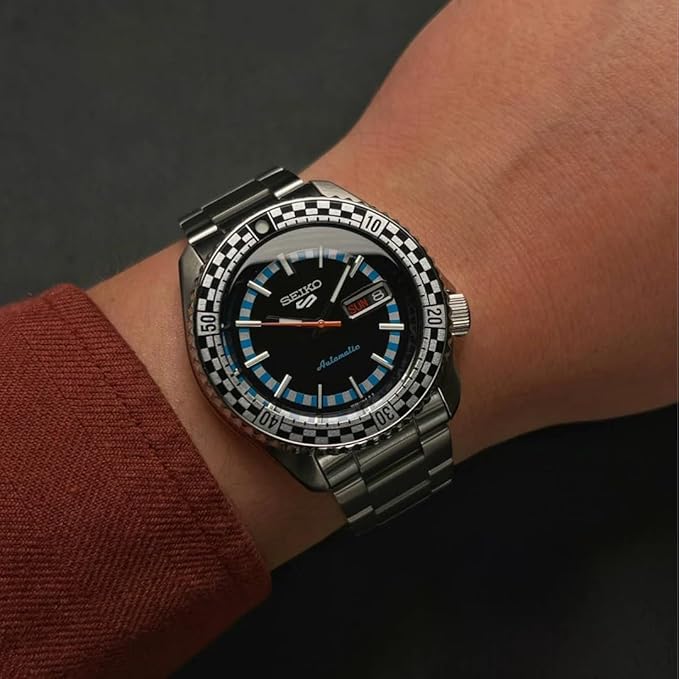 Seiko 5 Sports Checker Flag SRPK67K1: il diver retrò sotto i 300 euro