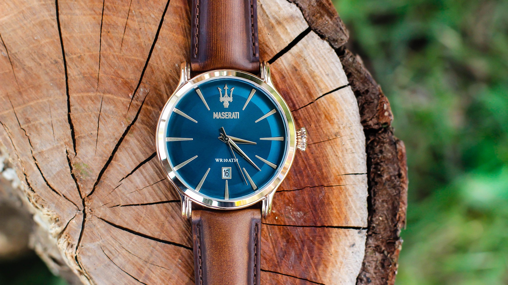 Il Fascino degli Orologi Vintage: Un Viaggio nel Tempo